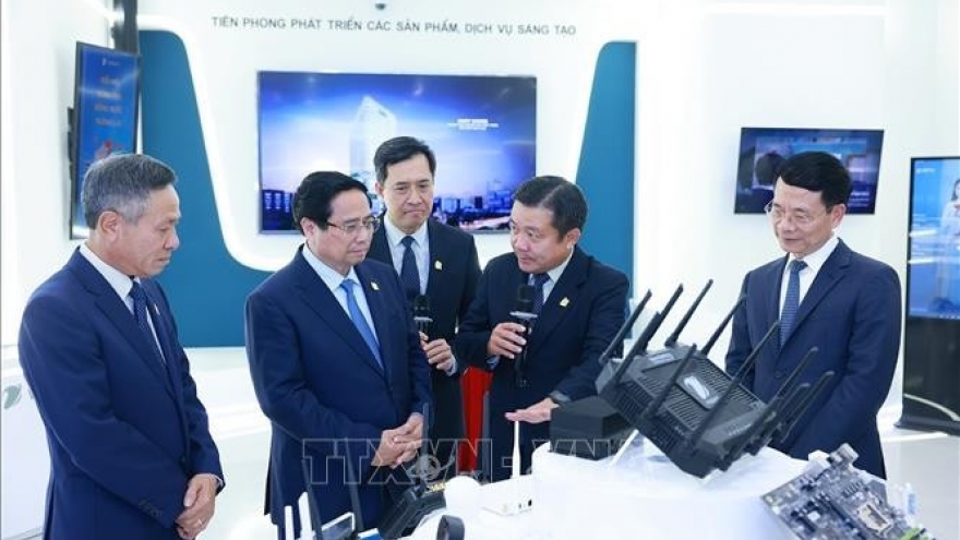 VNPT required to pioneer in researching, mastering core technologies