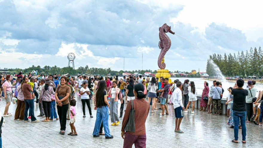 Du lịch nội địa Campuchia phát triển mạnh trong dịp lễ Pchum Ben