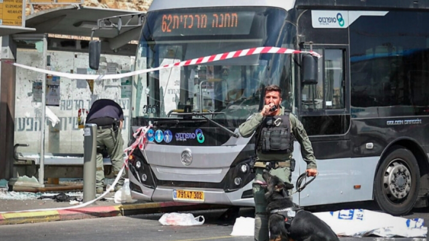 Dư luận lên án vụ xả súng tại Jerusalem
