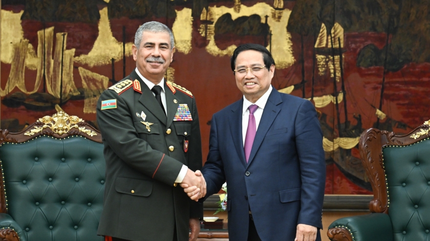 Thủ tướng Chính phủ Phạm Minh Chính tiếp Bộ trưởng Bộ Quốc phòng Azerbaijan