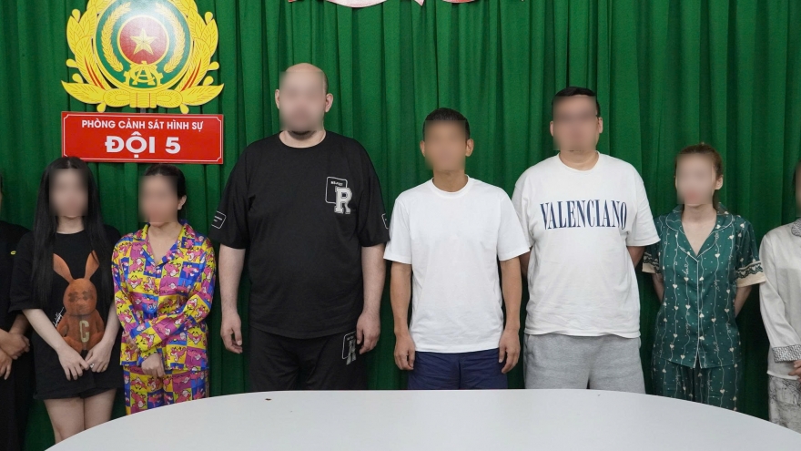 Khởi tố chủ nhà hàng KTV Richy 7 về tội buôn bán hàng cấm