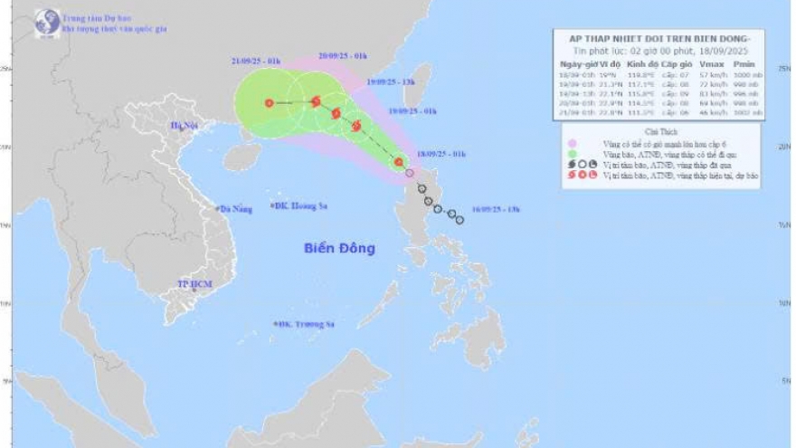 Áp thấp nhiệt đới đi vào Biển Đông giật cấp 9, có khả năng mạnh lên thành bão