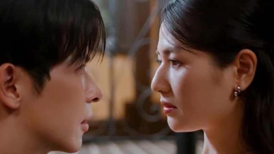 "Gió ngang khoảng trời xanh" tập 21: Ngân bối rối trước sự ân cần của anh chủ du thuyền