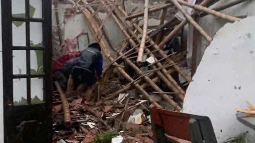 Bão số 10: Lốc xoáy, sập nhà khiến 6 người chết và nhiều người bị thương tại Ninh Bình