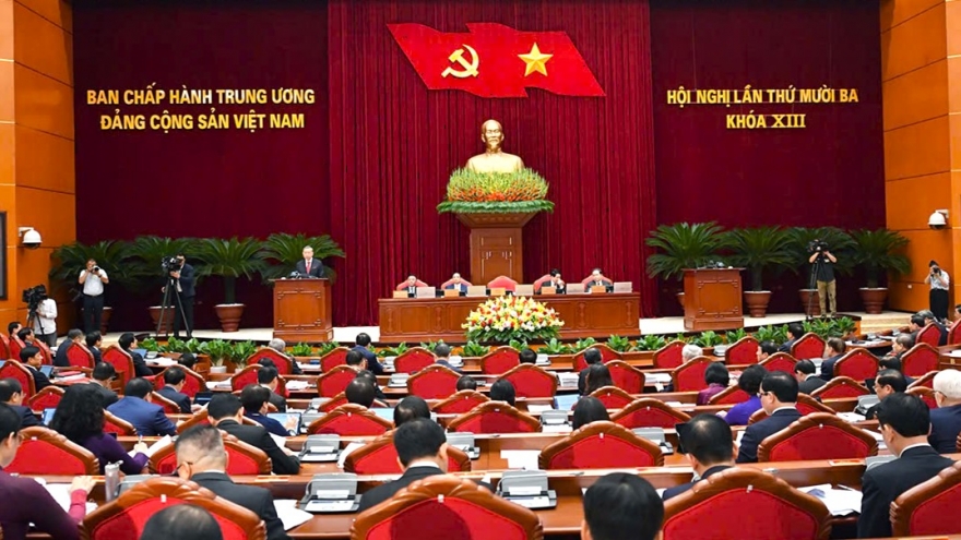 Thông cáo báo chí về ngày làm việc thứ nhất Hội nghị Trung ương 13, khóa XIII