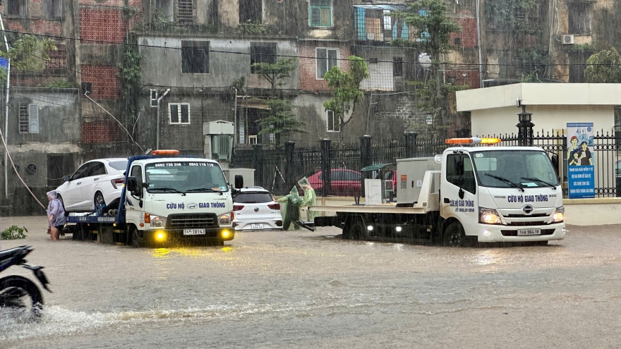 Quảng Ninh: Mưa lớn khiến nhiều khu vực bị ngập