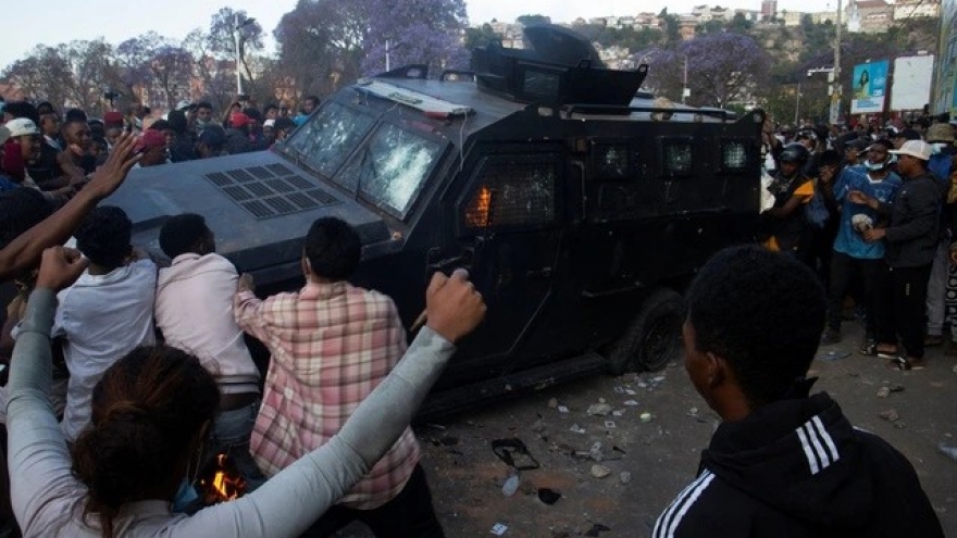 Madagascar đối mặt nguy cơ đảo chính sau các cuộc biểu tình lan rộng