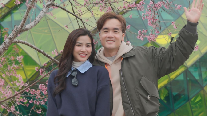 Những cặp đôi ngoài đời là vợ chồng, "đối đầu" trên màn ảnh nhỏ