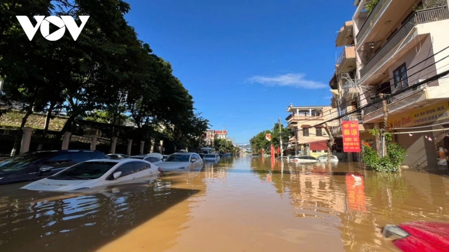 Nước lũ trên sông Trung, sông Thương đạt đỉnh, lũ sông Cầu đang lên