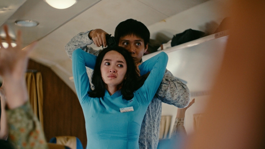 “Tử chiến trên không” chạm mốc doanh thu 200 tỷ đồng