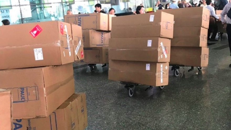 Germany's WUS donates PAUL water filters to flood-hit areas in Vietnam