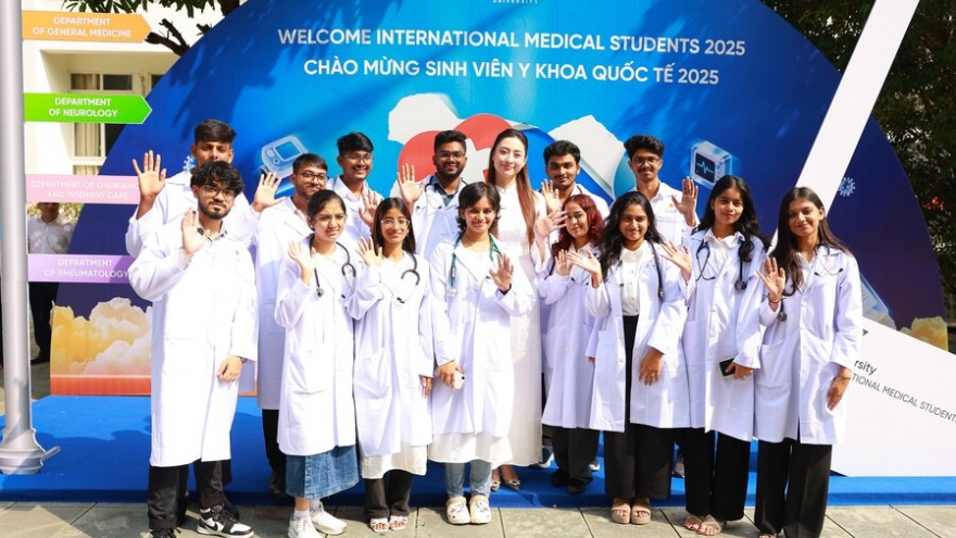 208 Indian students enroll in medical programme in Vietnam