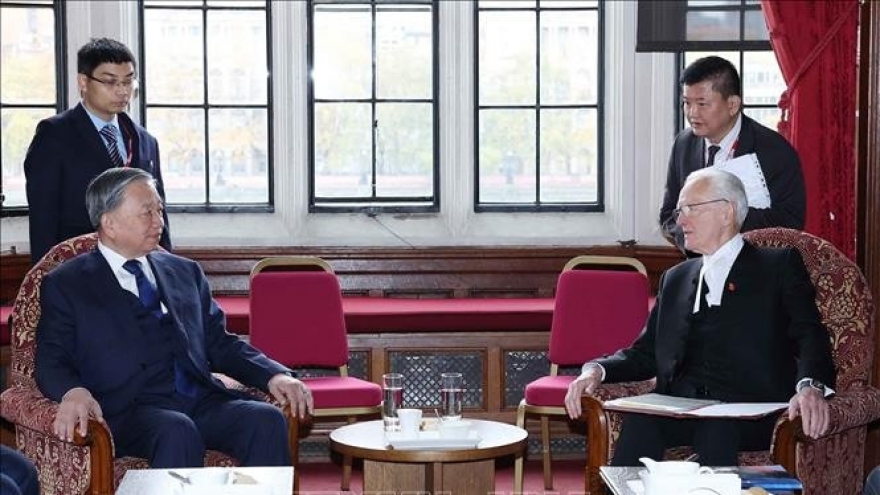 Vietnamese Party chief meets Speaker of UK House of Lords