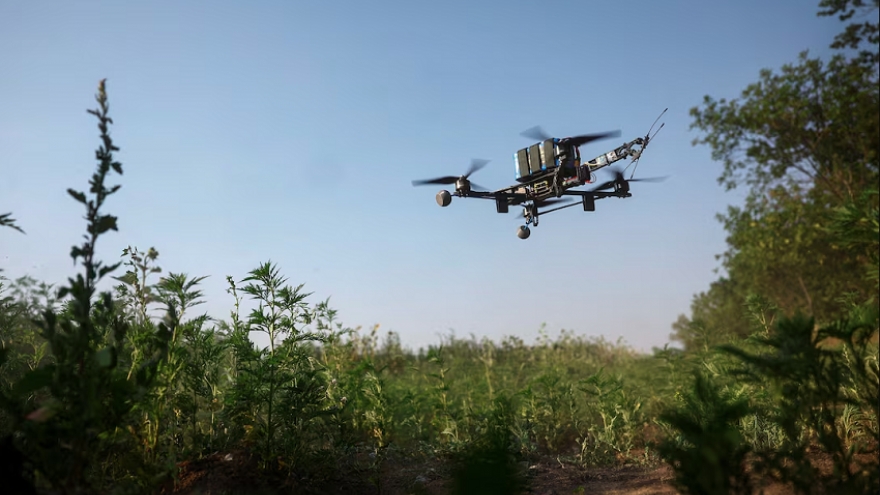 Châu Âu chật vật với kế hoạch xây dựng “bức tường chống máy bay không người lái”