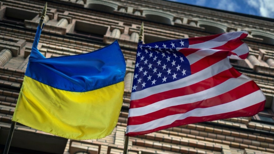 Mỹ cung cấp thông tin tình báo cho Ukraine để tấn công tầm xa vào Nga