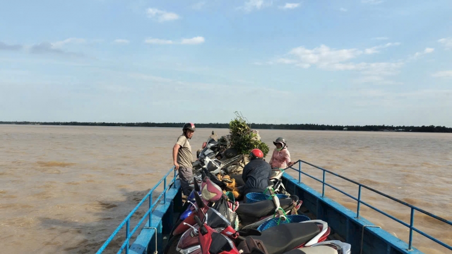 Đồng Tháp: Triển khai Dự án “Xã hội hóa nạo vét tuyến luồng hàng hải sông Tiền”