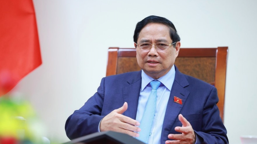 Vietnamese, Thai PMs discuss measures to strengthen ties