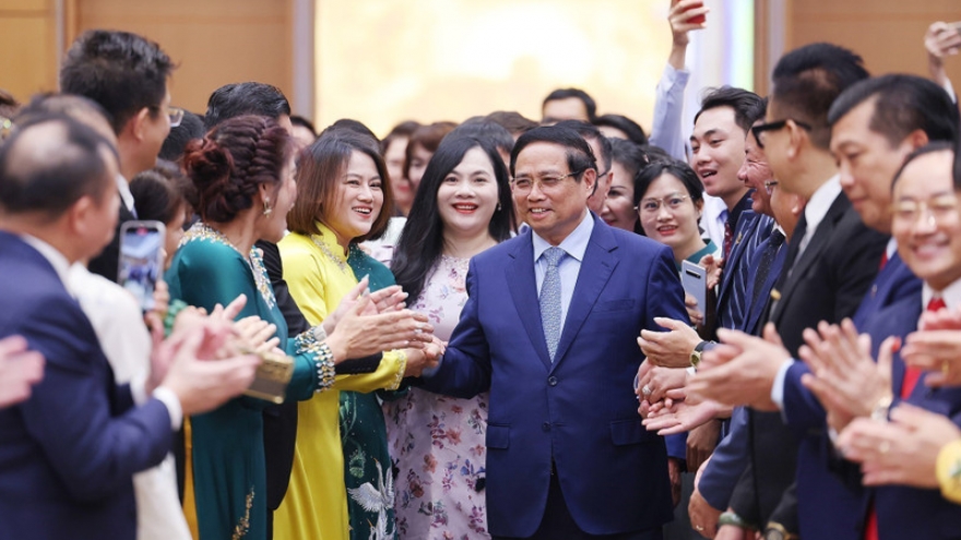 PM talks with business representatives on Vietnamese Entrepreneurs’ Day