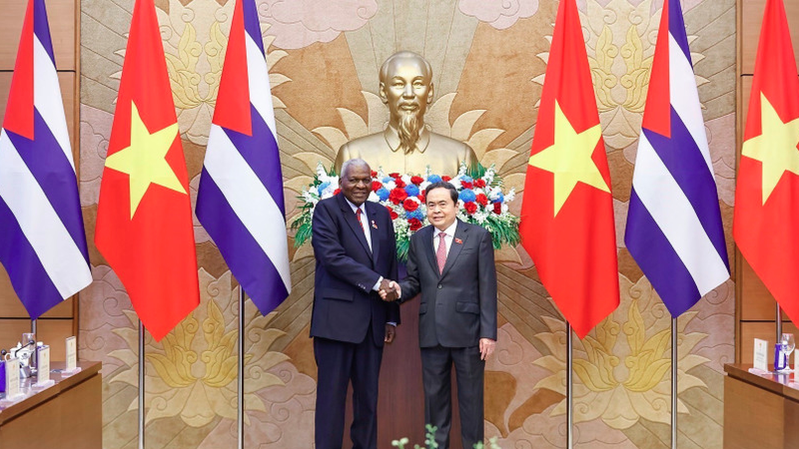 Cuba’s top legislator wraps up official visit to Vietnam