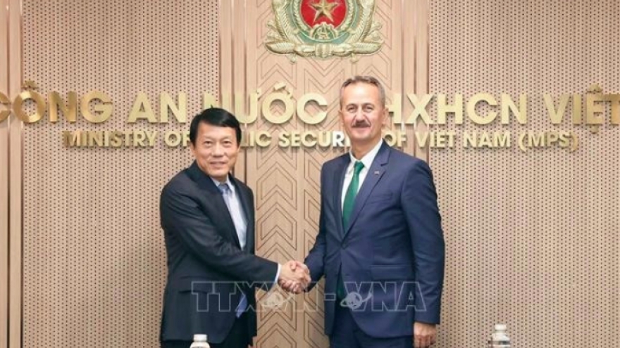 Minister calls for enhanced Vietnam – Türkiye cooperation in security industry