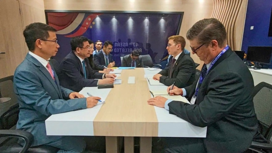 Vietnam, US discuss trade ties, potential cooperation fields