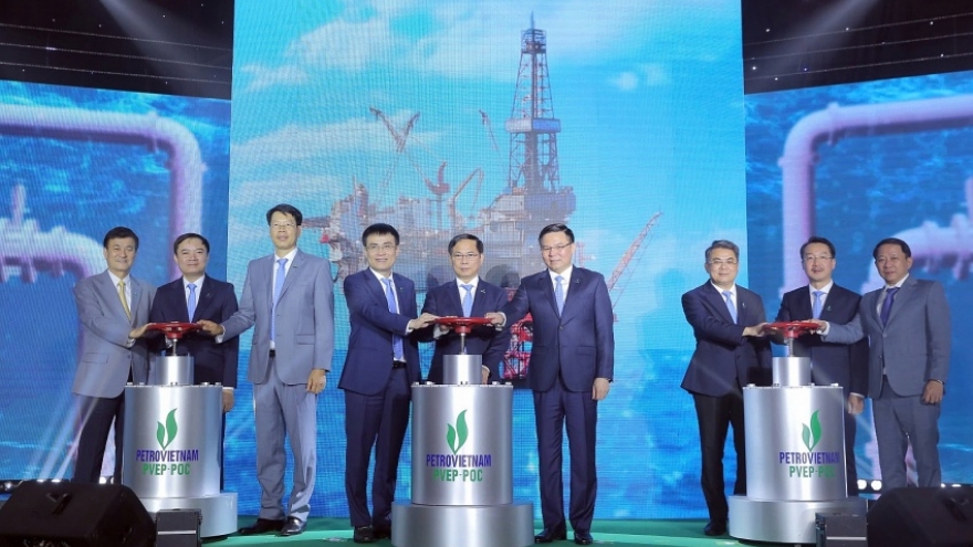 Petrovietnam tăng trưởng 2 con số 9 tháng 2025