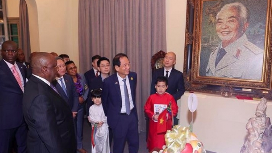 South African President pays tribute to General Vo Nguyen Giap