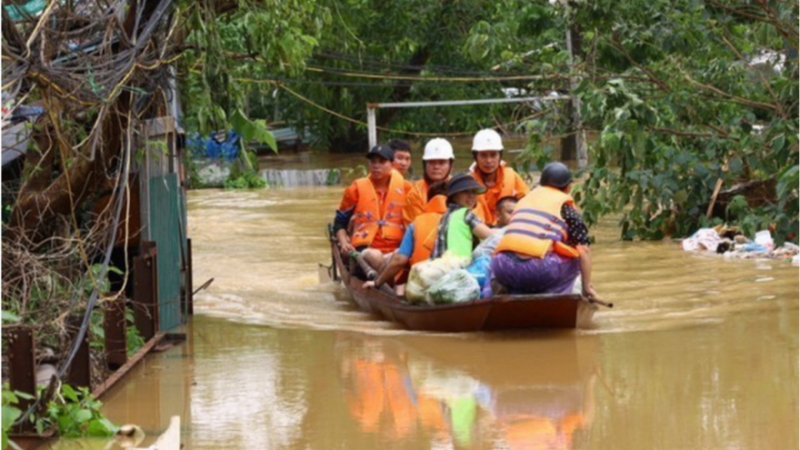 Phát huy sáng kiến nhỏ, giúp đồng bào an toàn trong lũ dữ