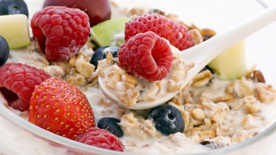 Ăn sáng bằng trái cây có tốt không?