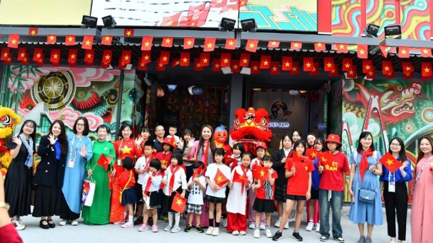 Vietnamese children in Japan, Austria celebrate Mid-Autumn Festival