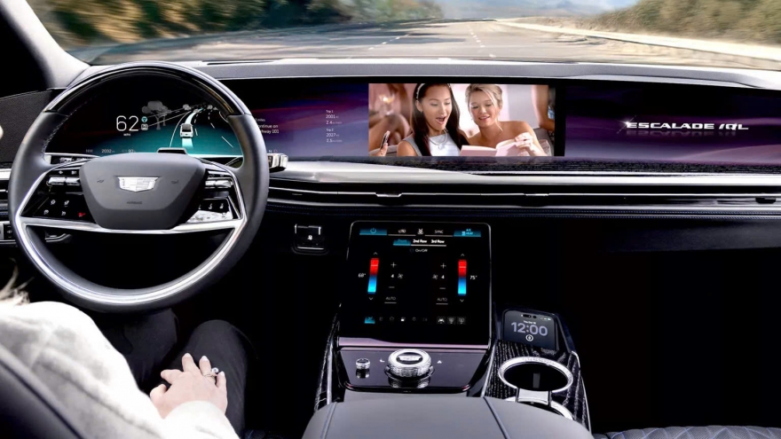 General Motors sẽ ra mắt “chế độ lái không cần nhìn đường” vào năm 2028