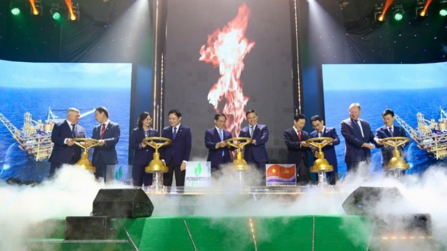 Petrovietnam tầm vóc từ những dự án, công trình quốc gia