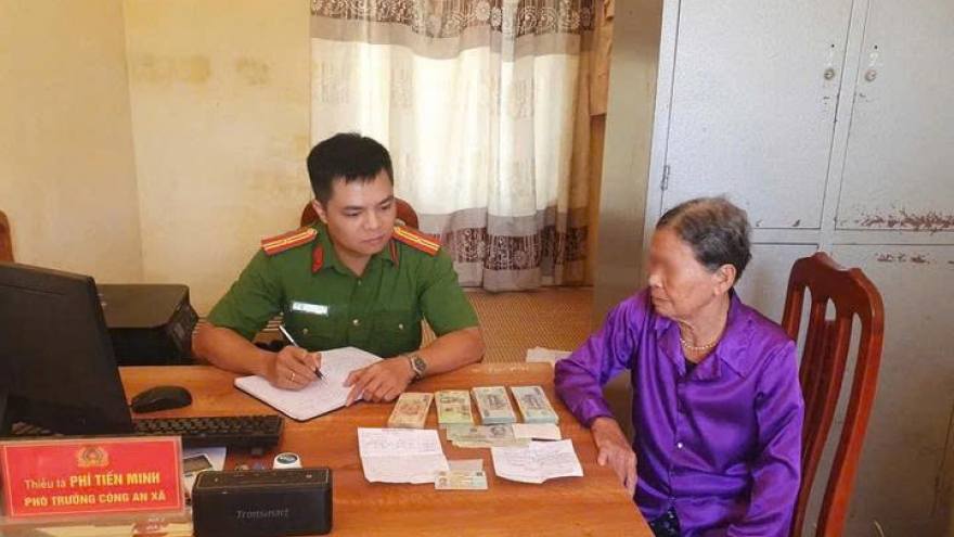 Bị dọa liên quan ma túy, cụ bà 84 tuổi suýt chuyển 130 triệu đồng cho kẻ lừa đảo