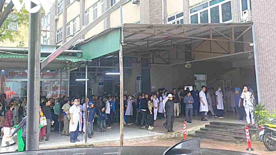 Nóng 24h: Diễn biến vụ đối tượng tấn công 7 người ở Bệnh viện Sản Nhi Nghệ An
