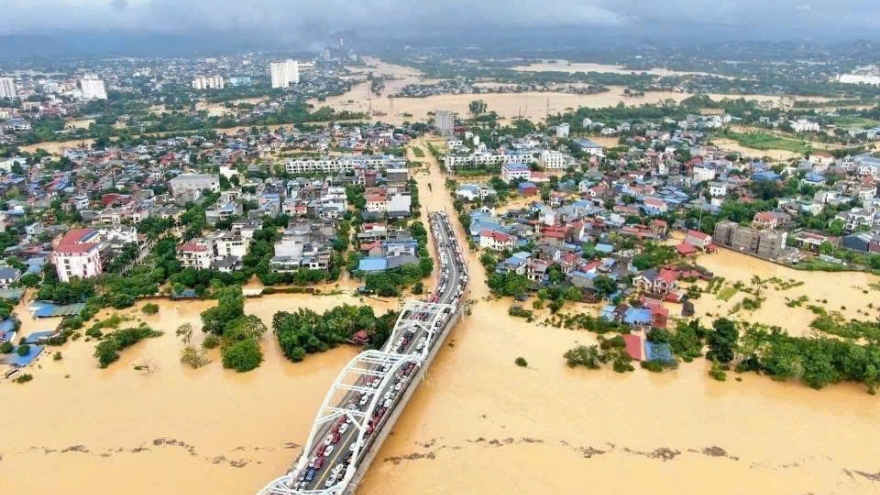 Thủ tướng: Hỗ trợ khẩn cấp 140 tỷ đồng cho 4 tỉnh khắc phục hậu quả mưa lũ