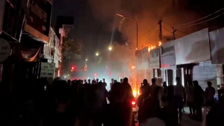 Cháy cửa hàng quần áo ở Nghệ An, một người tử vong