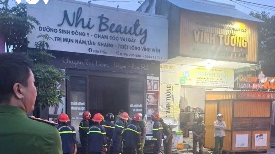 Bé trai bị phỏng 65% trong vụ cháy ở Gia Lai qua cơn nguy kịch