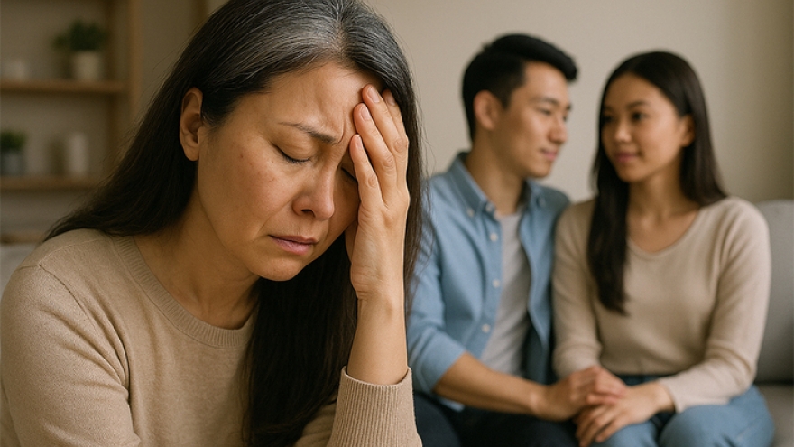 Nhà có đám tang mới biết chồng nuôi vợ bé đã hơn 16 năm