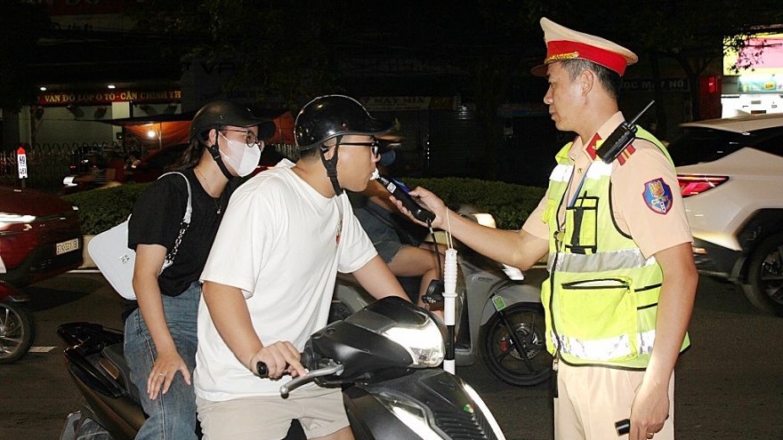 Nghệ An tước và trừ điểm giấy phép lái xe 205 người trong dịp Tết Dương lịch