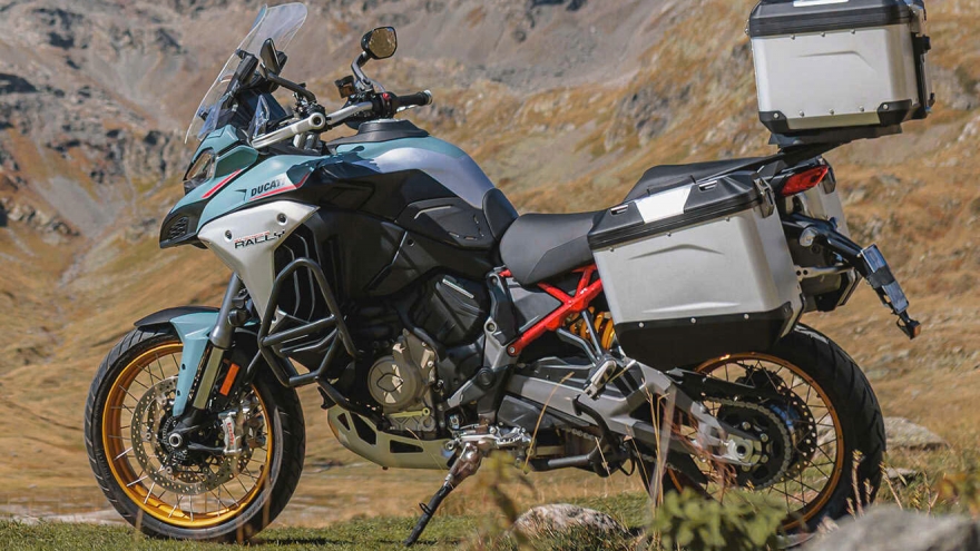 Ducati Multistrada V4 Rally 2026 “khoác áo mới” với loạt nâng cấp đáng giá