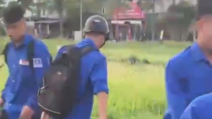 Nam sinh Hải Phòng bị đánh hội đồng đến gãy sống mũi