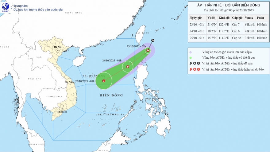 Xuất hiện áp thấp nhiệt đới gần biển Đông