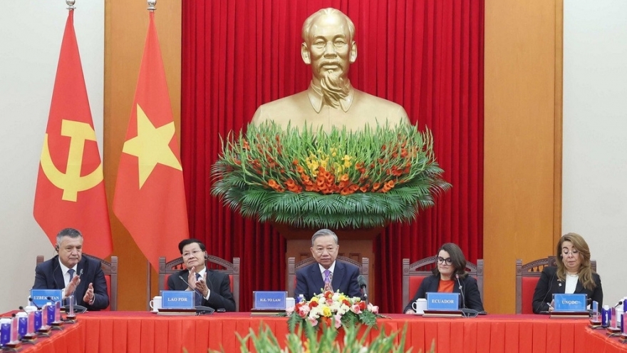 Dự thảo văn kiện Đại hội XIV: Kế thừa và phát triển tư duy đối ngoại của Đảng