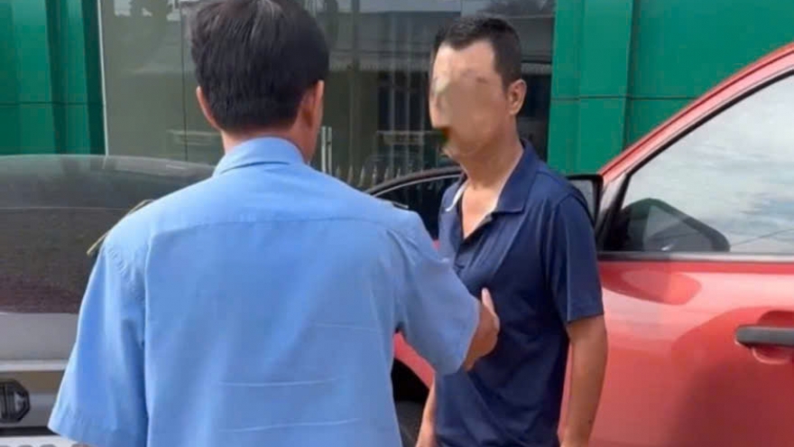 Khẩn trương điều tra các đối tượng đột nhập vào công ty, đánh giám đốc