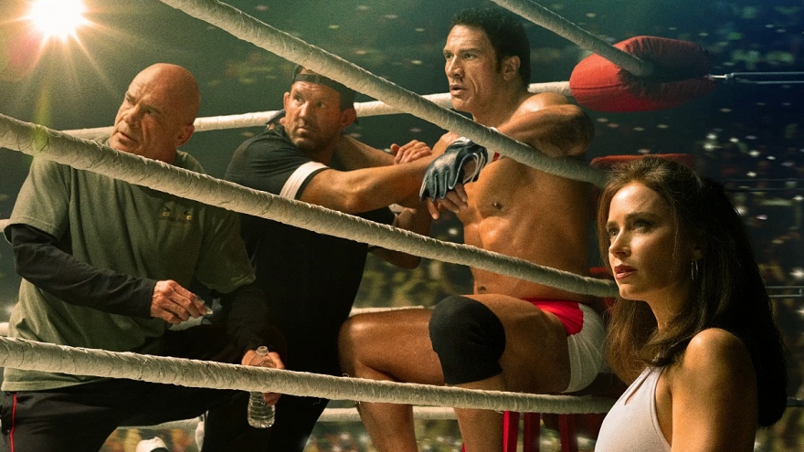 Cú ngã đau của Dwayne “The Rock” Johnson tại phòng vé