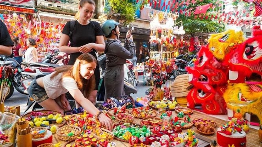 Traditional toys dominate Mid-Autumn Festival market