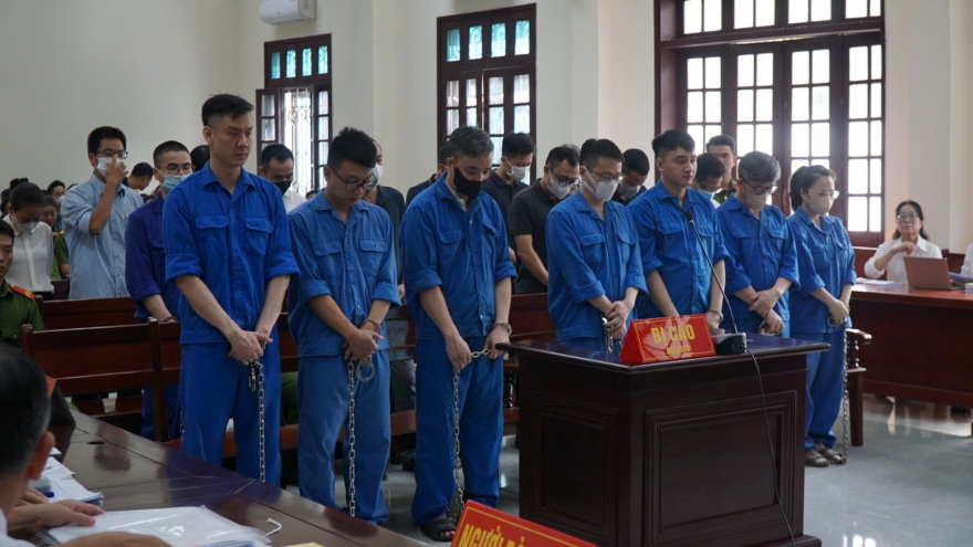 Nhóm cựu cán bộ Hải quan Hải Phòng lĩnh án tù vì tiếp tay buôn lậu