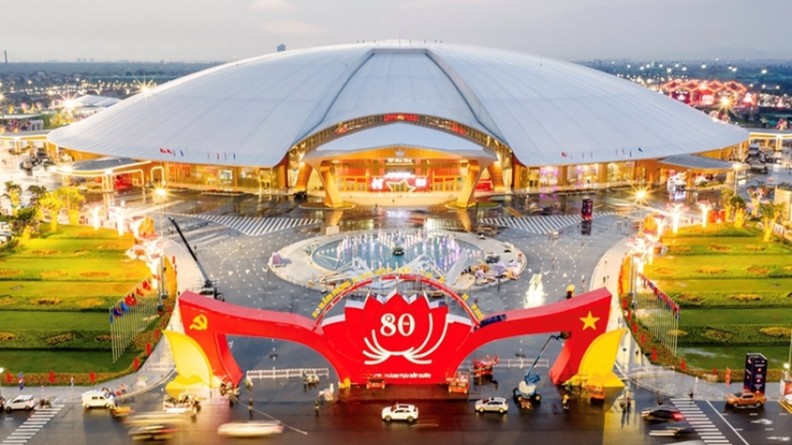 Hà Nội tăng các tuyến xe buýt phục vụ nhân dân tham quan Hội chợ Mùa Thu 2025