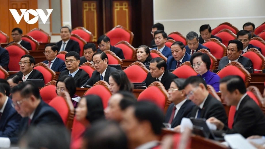 Bộ Chính trị: Xử lý nghiêm hành vi né tránh, giải trình không trung thực