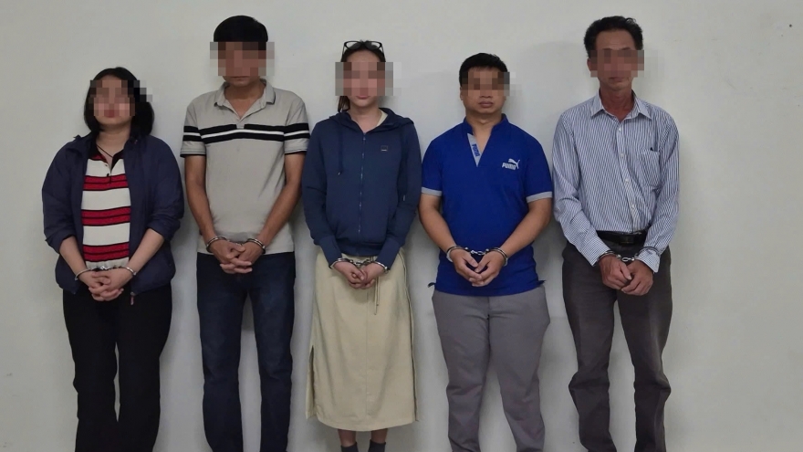 Khởi tố ê-kíp phẫu thuật khiến 1 người tử vong sau nâng ngực